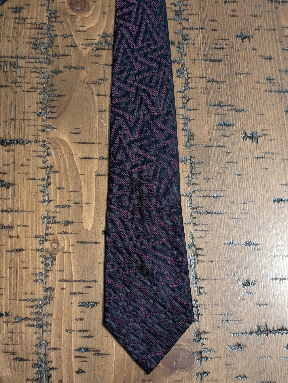 VTG- Valentino 100% Silk Geometric Abstract Tie